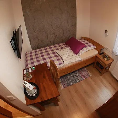 Berleburger Hof Otel 2*